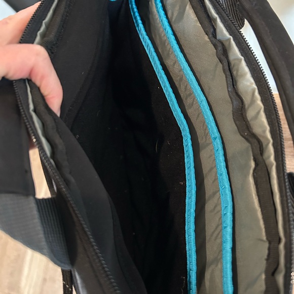 Thule Straven 13” Dark Grey Laptop Bag Commuter Daypack Unbranded Unisex - Picture 5 of 7